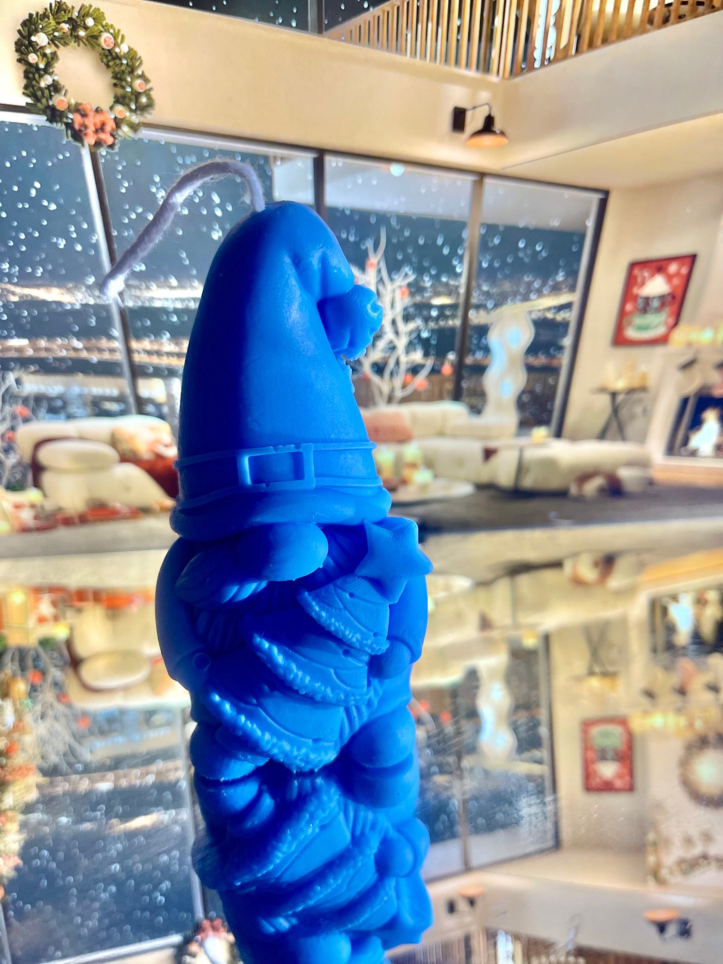 Santa’s Helper Frost